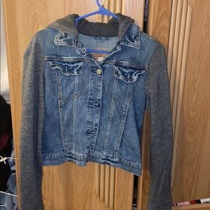 Jean jacket with hood